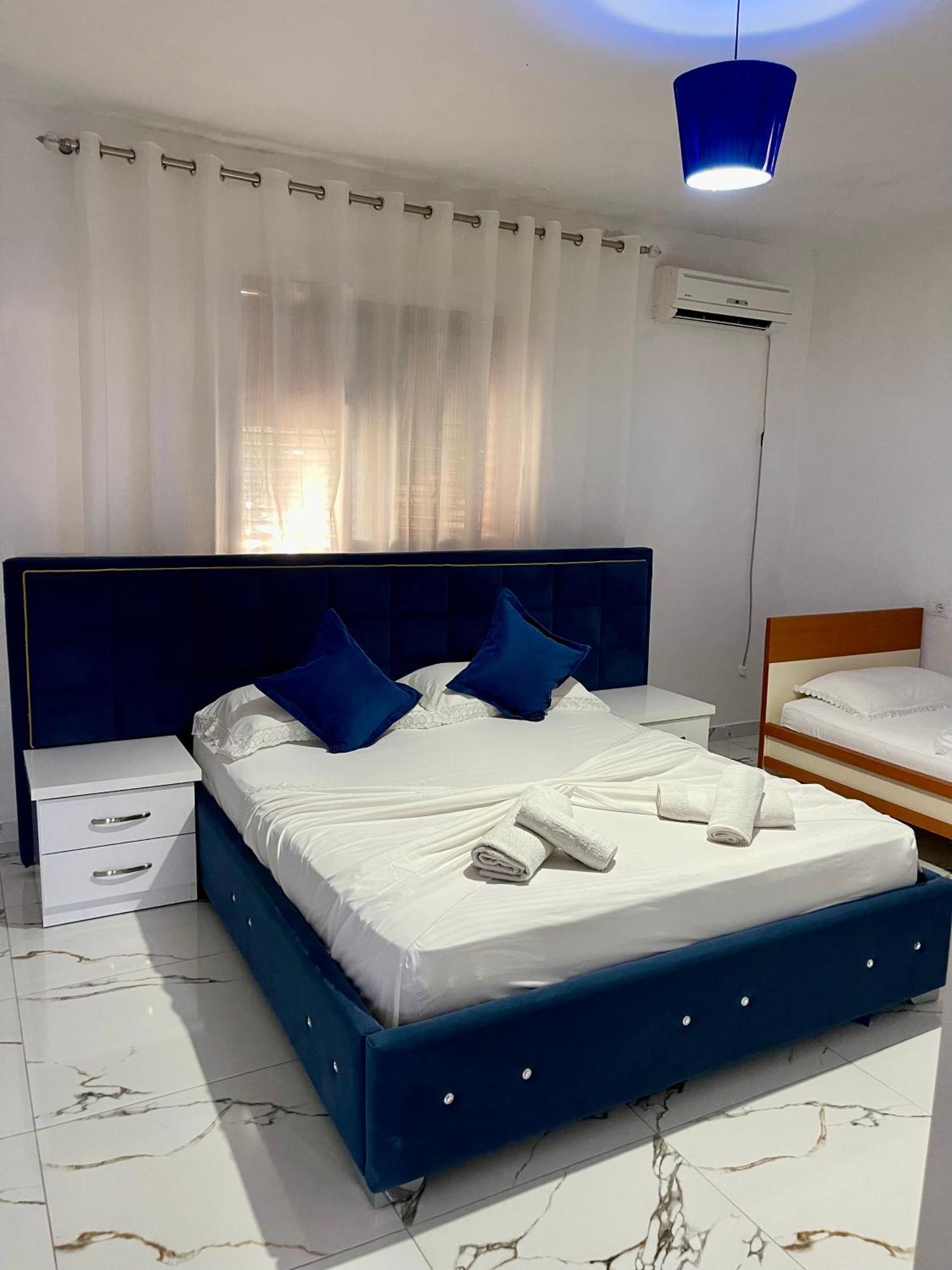 Guest House DEA Vlorë Extérieur photo