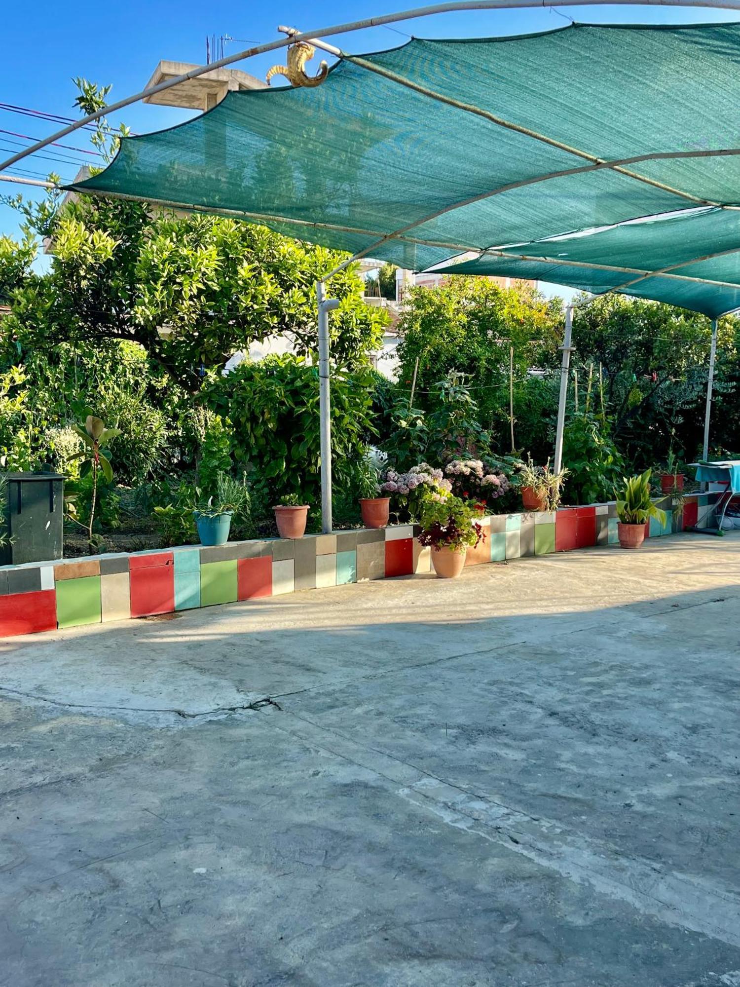 Guest House DEA Vlorë Extérieur photo