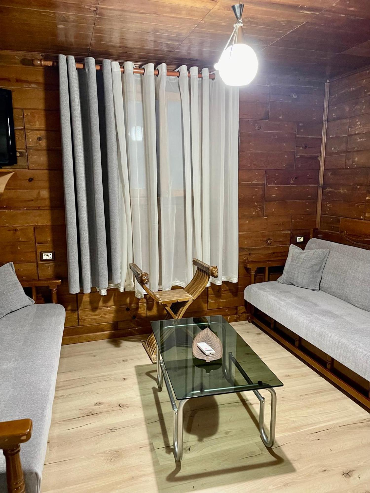 Guest House DEA Vlorë Extérieur photo